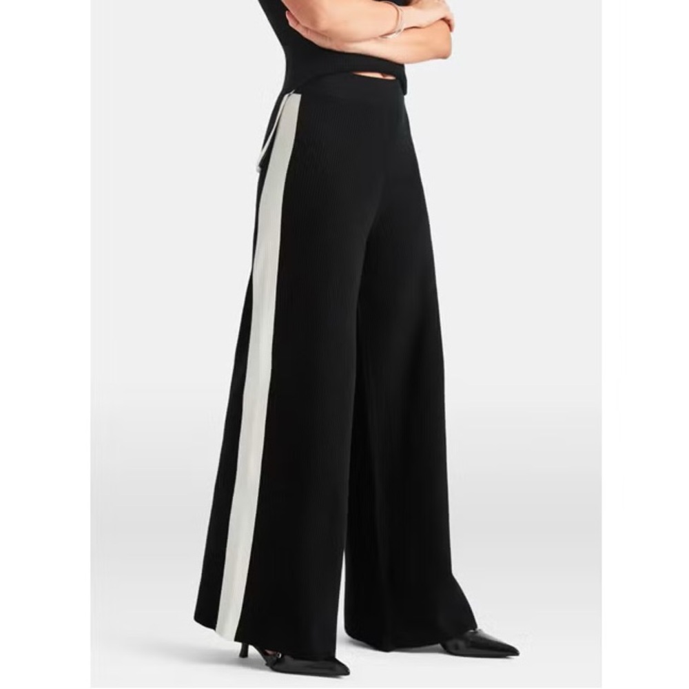Wide Leg Contrast Ribbed Knit Trousers black and buttermilk